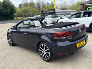 2016 Volkswagen Golf 1.4 Tsi Gt Cabriolet DSG Euro 5 2dr in Purple — image 4