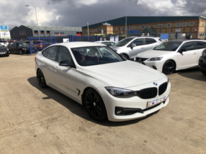 2014 BMW 3 Series Gran Turismo 2.0 318d Sport Gran Turismo in White — image 2