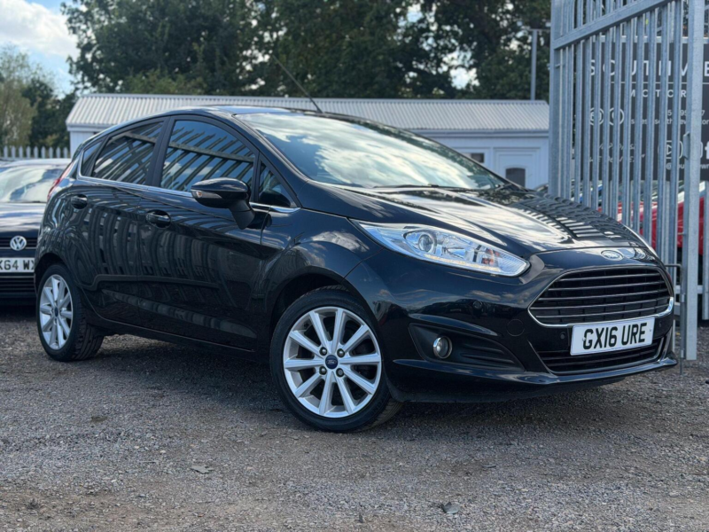 2016 Ford Fiesta 1.0t Ecoboost Titanium Euro 6 (s/s) 5dr in Black — image 1