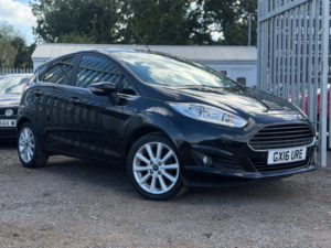 2016 Ford Fiesta 1.0t Ecoboost Titanium Euro 6 (s/s) 5dr in Black — image 2