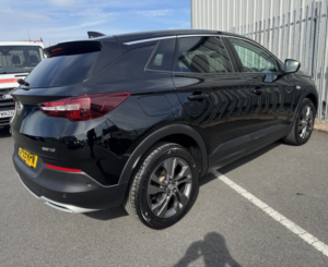 2020 Vauxhall Grandland X 1.2 Turbo Sri Nav in Black — image 5