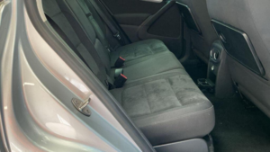 2015 Volkswagen Tiguan 2.0 Tdi Bluemotion Tech Match DSG 4WD Euro 5 (s/s) 5dr in Silver — image 3