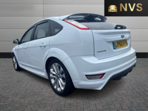 2011 Ford Focus 1.6 Tdci Dpf Zetec S in White — image 5