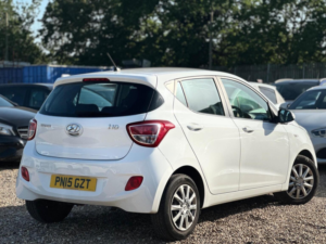 2015 Hyundai I10 1.0 Se Euro 5 5dr in White — image 3