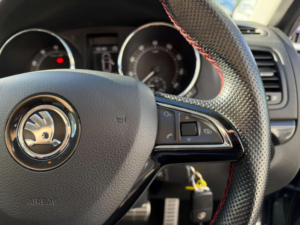 2016 Skoda Yeti 1.2 Tsi Monte Carlo DSG Euro 6 (s/s) 5dr in Grey — image 6