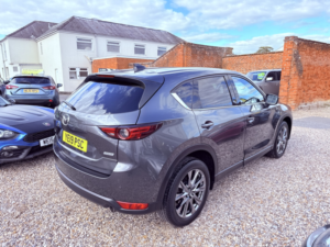 2019 Mazda Cx-5 2.0 Skyactiv-G Gt Sport Nav+ in Grey — image 5