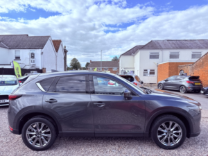 2019 Mazda Cx-5 2.0 Skyactiv-G Gt Sport Nav+ in Grey — image 6