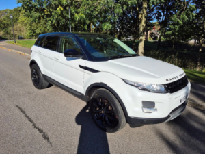 2015 Land Rover Range Rover Evoque 2.2 Sd4 Pure Tech SUV 5dr Diesel Auto 4WD Euro 5 (s/s) (190 Ps) in White — image 2