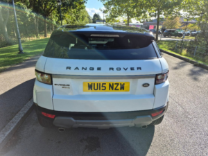 2015 Land Rover Range Rover Evoque 2.2 Sd4 Pure Tech SUV 5dr Diesel Auto 4WD Euro 5 (s/s) (190 Ps) in White — image 4