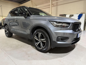 2018 Volvo Xc40 2.0 D3 R-Design Auto AWD Euro 6 (s/s) 5dr in Grey — image 2