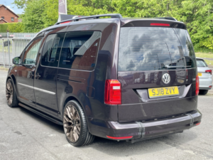 2018 Volkswagen Caddy Maxi 2.0 Tdi C20 Maxi in Purple — image 5