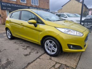 2014 Ford Fiesta 1.0t Ecoboost Zetec Hatchback 5dr Petrol Manual Euro 5 (s/s) (100 Ps) in Yellow — image 2
