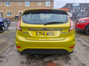 2014 Ford Fiesta 1.0t Ecoboost Zetec Hatchback 5dr Petrol Manual Euro 5 (s/s) (100 Ps) in Yellow — image 5