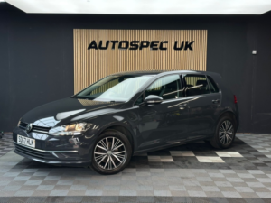 2017 Volkswagen Golf 1.6 Tdi Bluemotion Tech Se Nav in Grey — image 6