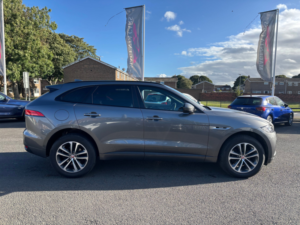 2018 Jaguar F-Pace 2.0 D240 R-Sport SUV 5dr Diesel Auto AWD Euro 6 (s/s) (240 Ps) in Grey — image 3