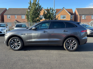 2018 Jaguar F-Pace 2.0 D240 R-Sport SUV 5dr Diesel Auto AWD Euro 6 (s/s) (240 Ps) in Grey — image 5