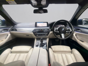 2018 BMW 5 Series 2.0 520d M Sport Saloon in Blue — image 3