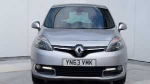 2013 Renault Scenic 1.5 Dci Energy Dynamique Tomtom Euro 5 (s/s) 5dr in Silver — image 2