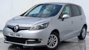 2013 Renault Scenic 1.5 Dci Energy Dynamique Tomtom Euro 5 (s/s) 5dr in Silver — image 3
