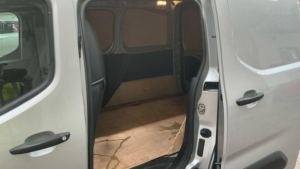 2022 Peugeot Partner 1.5 Bluehdi 1000 Professional Premium Standard Panel Van Swb Euro 6 5dr in Silver — image 3