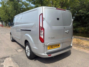 2023 Ford Transit Custom 2.0 300 Ecoblue Limited L2 H1 Euro 6 (s/s) 5dr in Silver — image 5