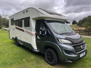 2018 Roller Team T-Line 740 - in White — image 4