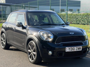 2011 MINI Countryman 1.6 Cooper S All4 Euro 5 (s/s) 5dr in Black — image 6