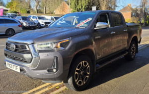 2021 Toyota Hilux 2.8 D-4d Invincible in Grey — image 4