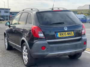 2015 Vauxhall Antara 2.2 Cdti Se 4WD Euro 5 (s/s) 5dr (snav) in Black — image 4
