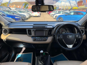 2014 Toyota Rav4 2.0 D-4d Invincible 4WD Euro 5 (s/s) 5dr in White — image 2