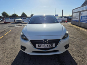 2015 Mazda Mazda3 2.0 Skyactiv-G Se-L Nav Euro 6 (s/s) 5dr in White — image 2