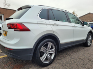 2019 Volkswagen Tiguan 2.0 Tdi Match in White — image 6