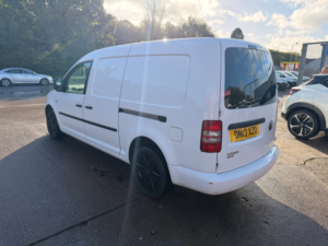 2013 Volkswagen Caddy Maxi 1.6 Tdi C20 Maxi Panel Van 5dr Diesel Manual 101 Bhp in White — image 3