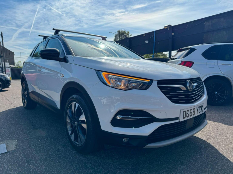 2018 Vauxhall Grandland X 1.2 Turbo Sport Nav Auto Euro 6 (s/s) 5dr in White — image 1
