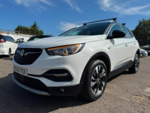 2018 Vauxhall Grandland X 1.2 Turbo Sport Nav Auto Euro 6 (s/s) 5dr in White — image 2