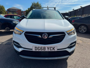 2018 Vauxhall Grandland X 1.2 Turbo Sport Nav Auto Euro 6 (s/s) 5dr in White — image 3