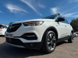2018 Vauxhall Grandland X 1.2 Turbo Sport Nav Auto Euro 6 (s/s) 5dr in White — image 6